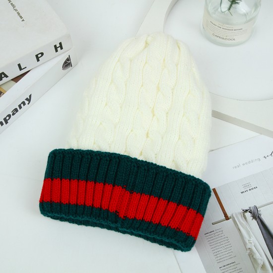 Amazon acrylic beanies, glossy knitted hats, European and American autumn and winter pullover hats for men and women, candy-colored hats Amazon acrylic beanies, glossy knitted hats, European and American autumn and winter pullover hats for men and women, candy-colored hats