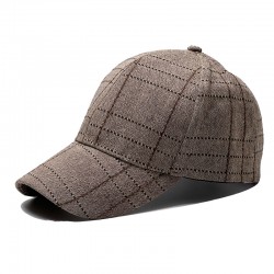 New cross-border plaid baseball caps, men's casual retro caps, spring and autumn, all-season caps, wholesale. New cross-border plaid baseball caps, men's casual retro caps, spring and autumn, all-season caps, wholesale.
