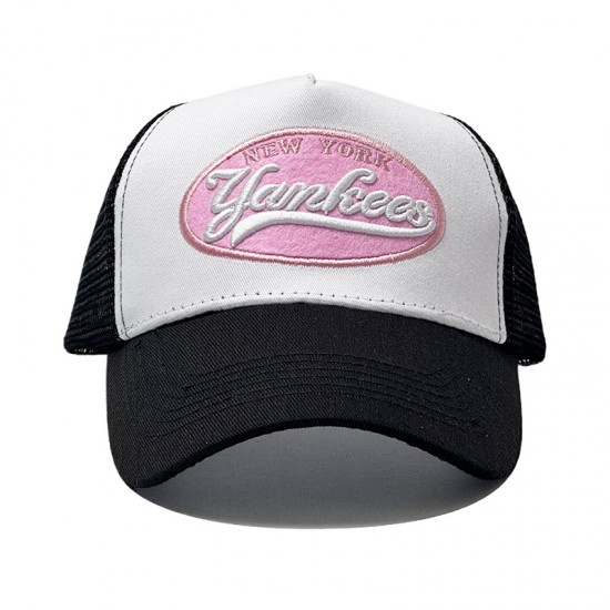 Spring and autumn mesh caps, featuring American retro trucker hats, casual sportswear, and fashionable men's and women's breathable sun-visor caps. Spring and autumn mesh caps, featuring American retro trucker hats, casual sportswear, and fashionable men's and women's breathable sun-visor caps.