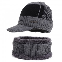 New copper label hat and scarf set, two-piece men's knitted hat, scarf with added fleece, autumn and winter warm wool hat. New copper label hat and scarf set, two-piece men's knitted hat, scarf with added fleece, autumn and winter warm wool hat.