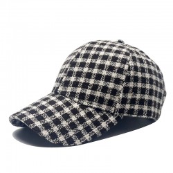 Autumn and Winter Wool Plaid Retro Millennial New, fashionable, warm, and stylish British-style baseball caps for men and women, factory wholesale. Autumn and Winter Wool Plaid Retro Millennial New, fashionable, warm, and stylish British-style baseball caps for men and women, factory wholesale.