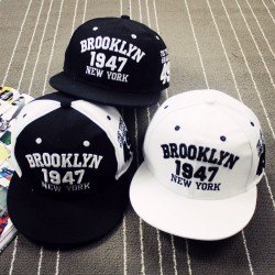 New Instagram women's knitted baseball caps without logos, ponytail hats, men's and women's ski hats New Instagram women's knitted baseball caps without logos, ponytail hats, men's and women's ski hats