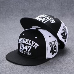 New Instagram women's knitted baseball caps without logos, ponytail hats, men's and women's ski hats New Instagram women's knitted baseball caps without logos, ponytail hats, men's and women's ski hats